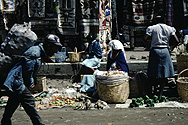 Auf dem Markt von Otavalo